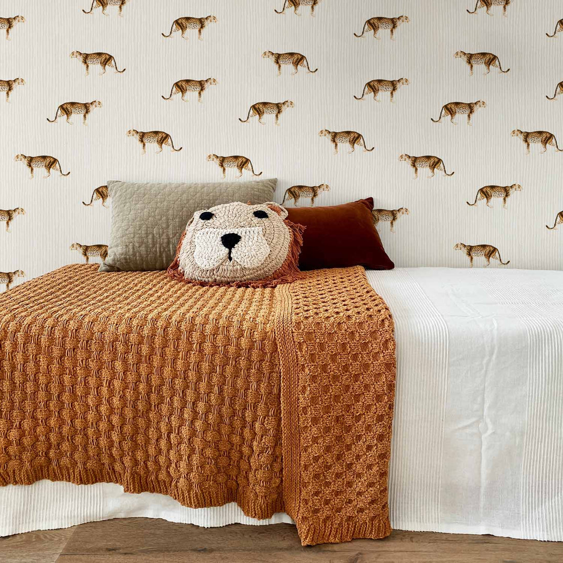 small animal print removable wallpaper for kids bedroom